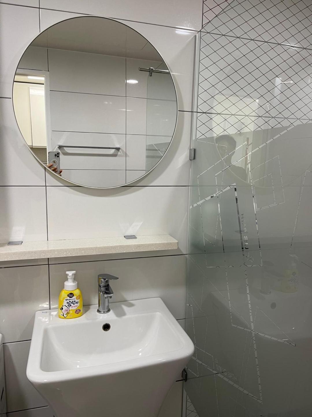 Hongdae Residence 3 - 1Min From Hongik Uni Station Exit #1 首爾 外观 照片